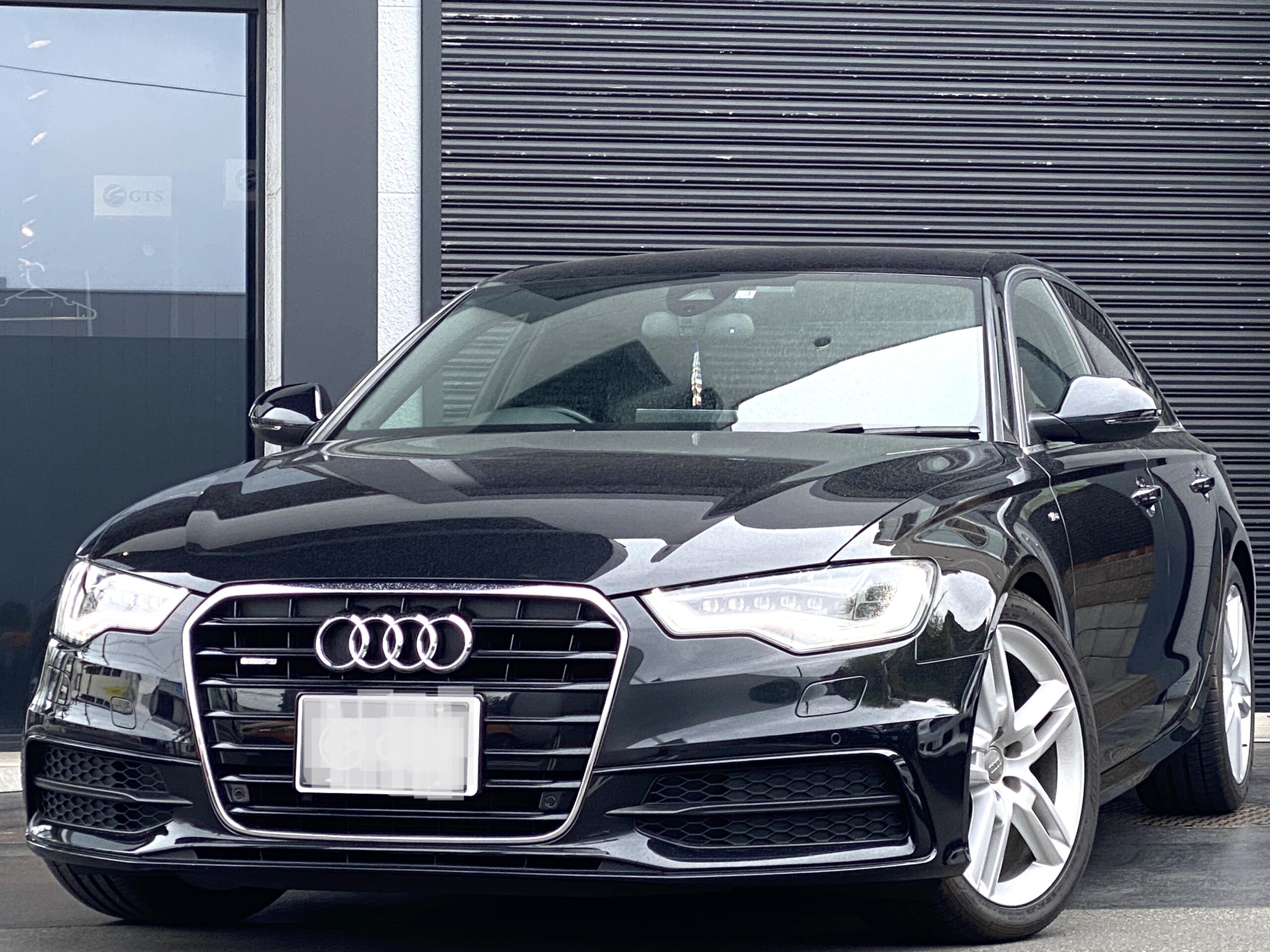 2015年式 アウディ A6