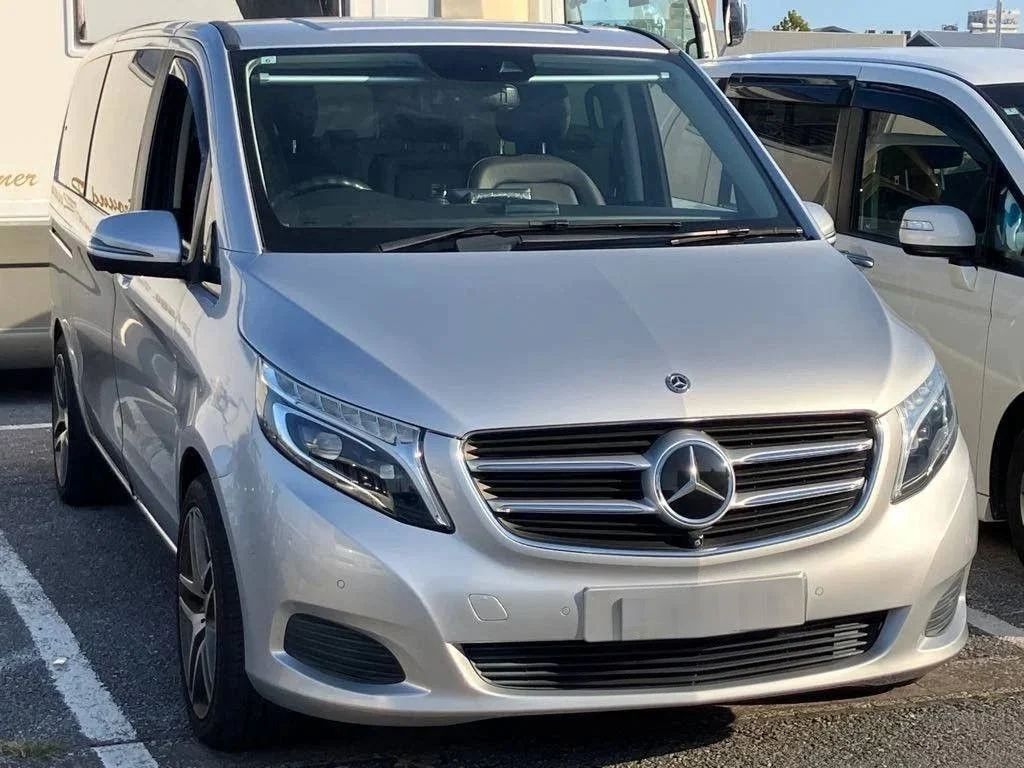 2019年式 メルセデスベンツ VクラスV220d アバンギャルド　ロング