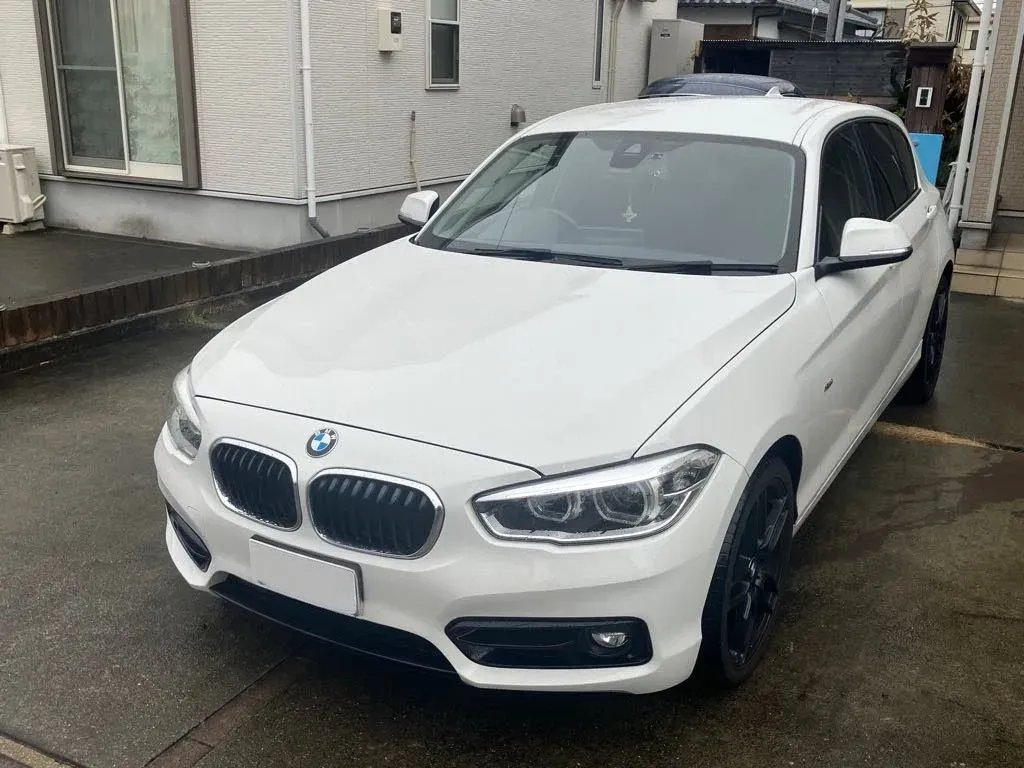 2017年　ＢＭＷ　１シリーズ　ＨＢ １１８ｄスポーツ