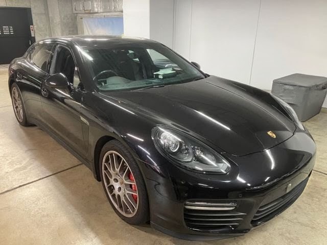 2013年式　ポルシェ　パナメーラ　GTS