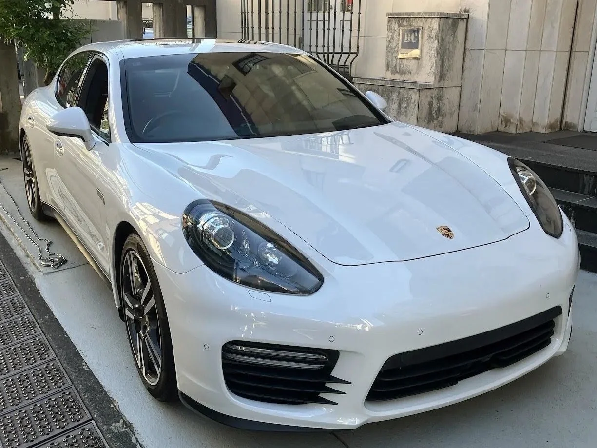 2015年式　パナメーラGTS　スポーツクロノPKG